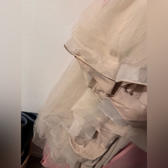 BEAUTIFUL WEDDING DRESS - Picture 9 of 14